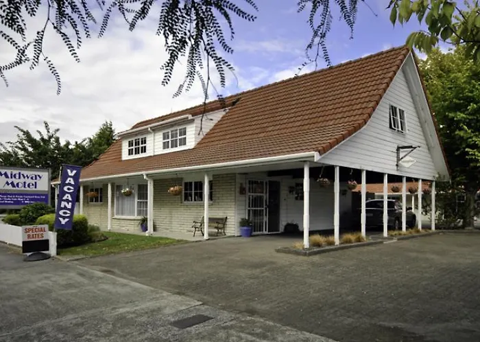 Motel Midway