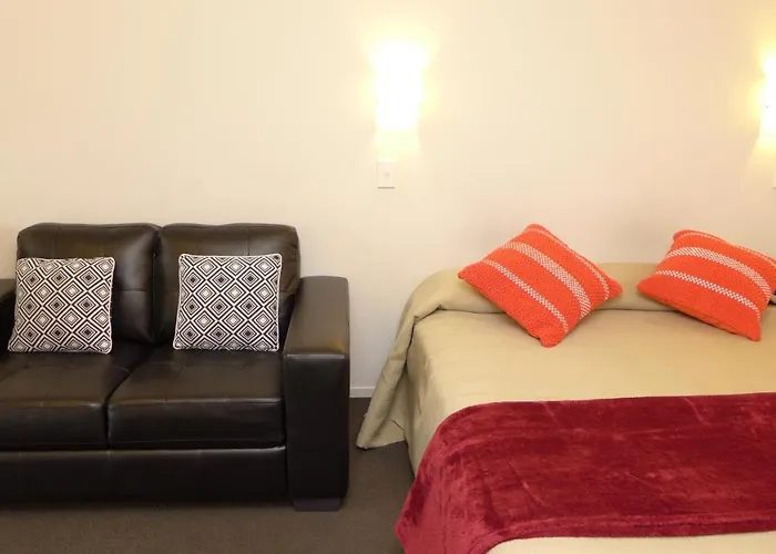 Midway Motel 3*